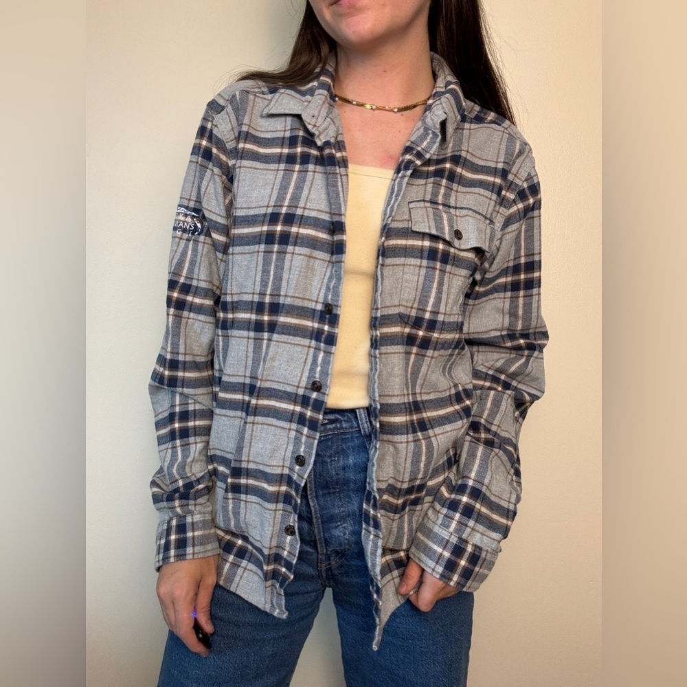 Patagonia Blue and Gray Plaid Button-Up organic cotton flannel - size small